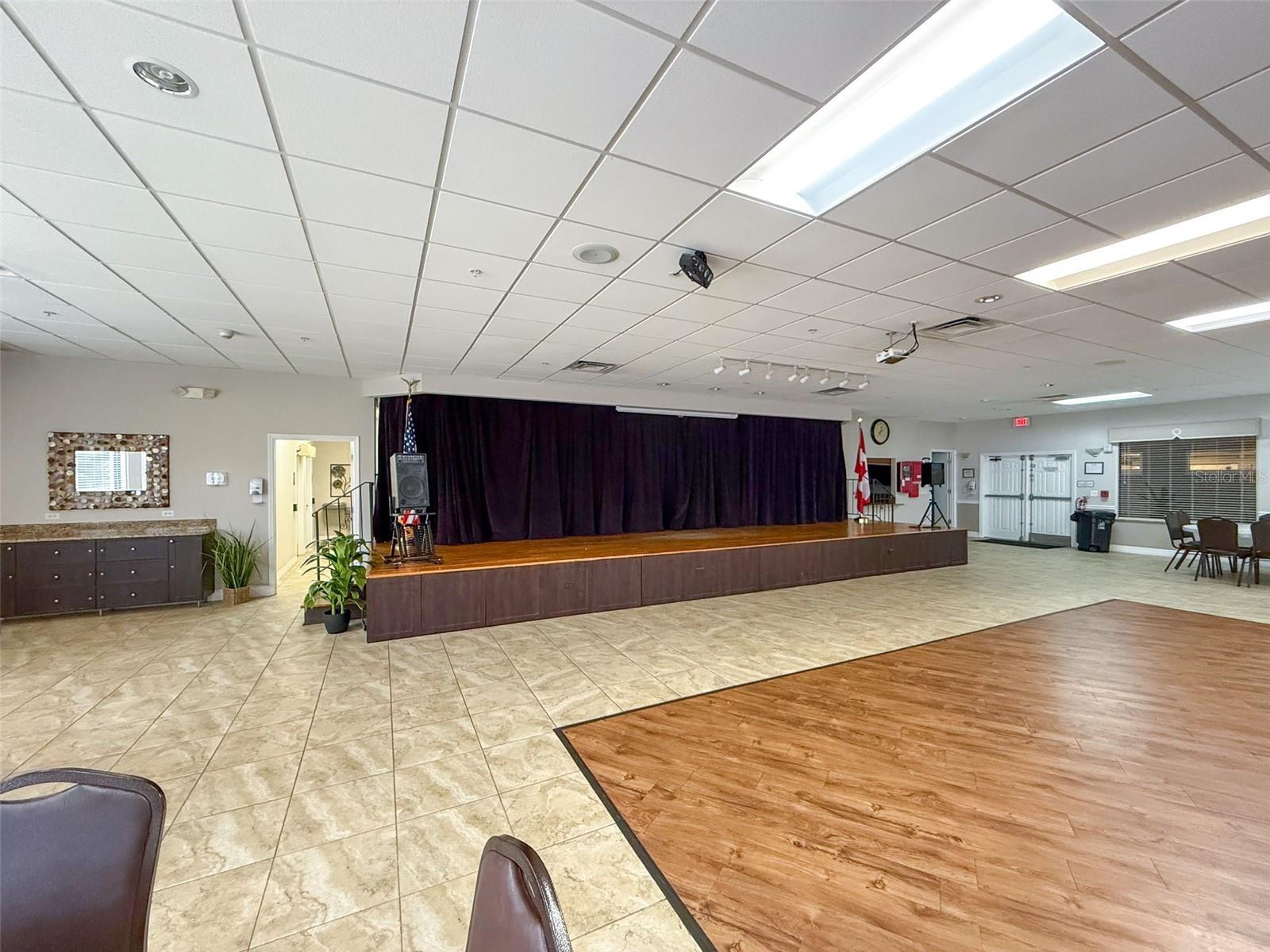 Image 79 of 95 For 11303 Clear Oak Circle