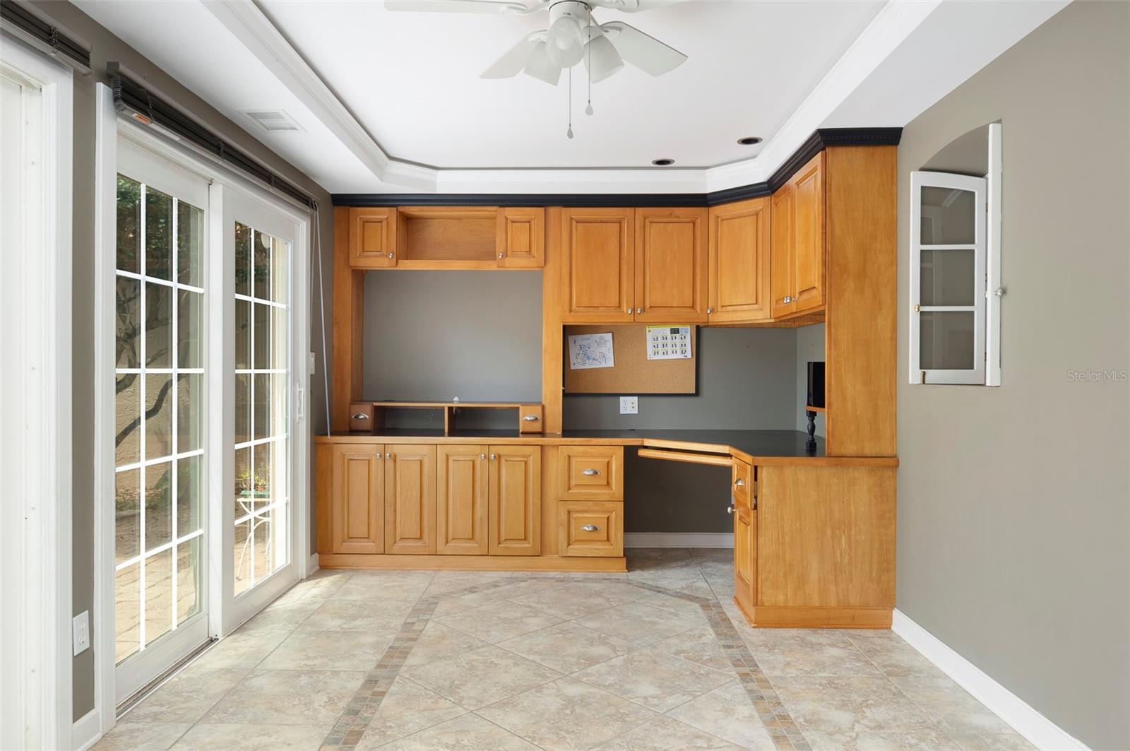 Listing photo id 25 for 491 St Tropez Circle Ne