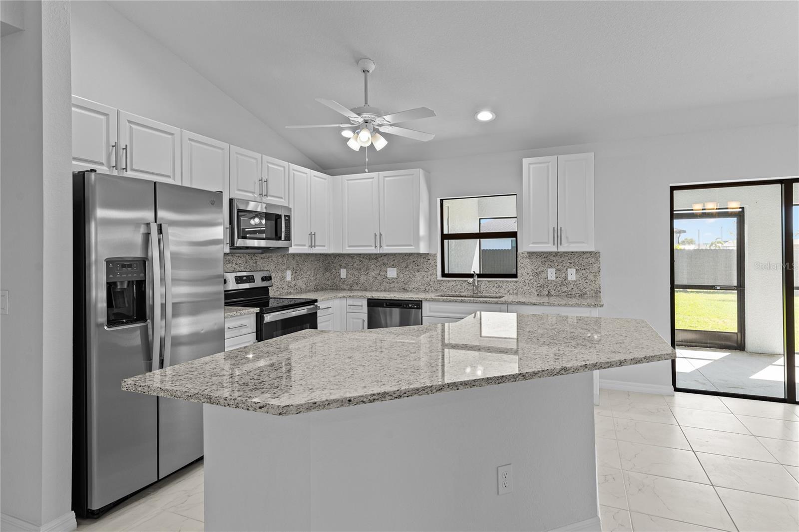 Image 11 of 27 For 710 2nd Lane