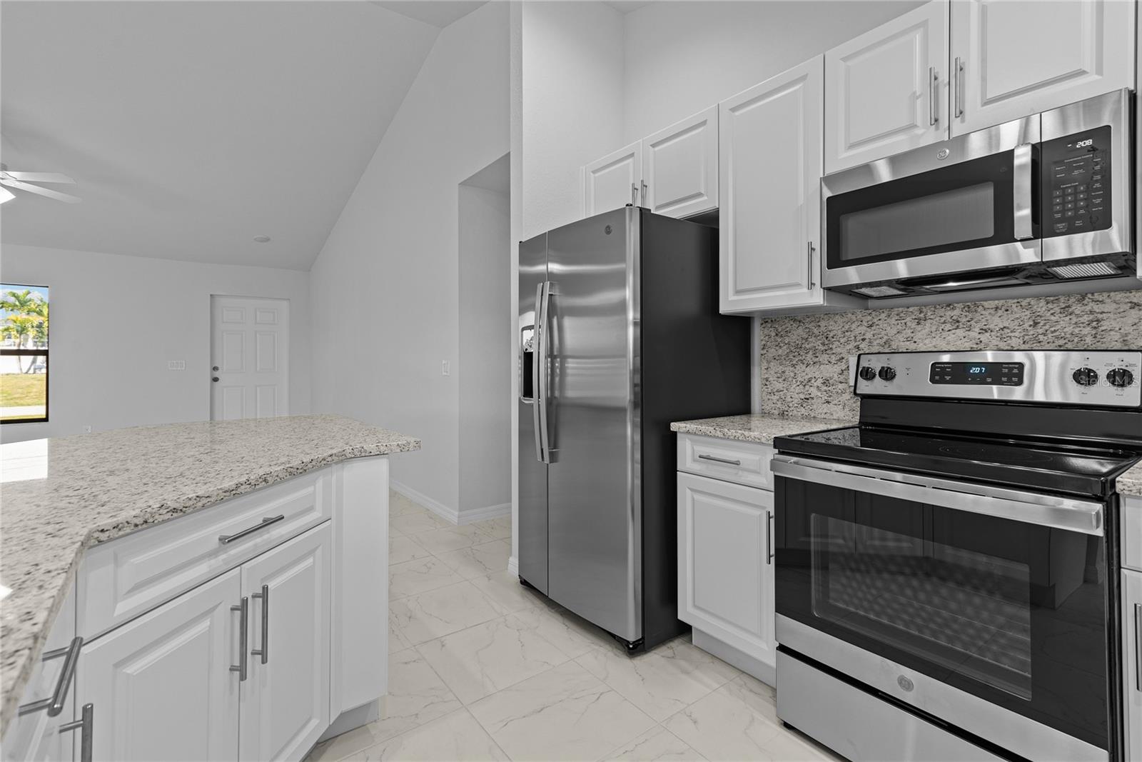 Image 12 of 27 For 710 2nd Lane