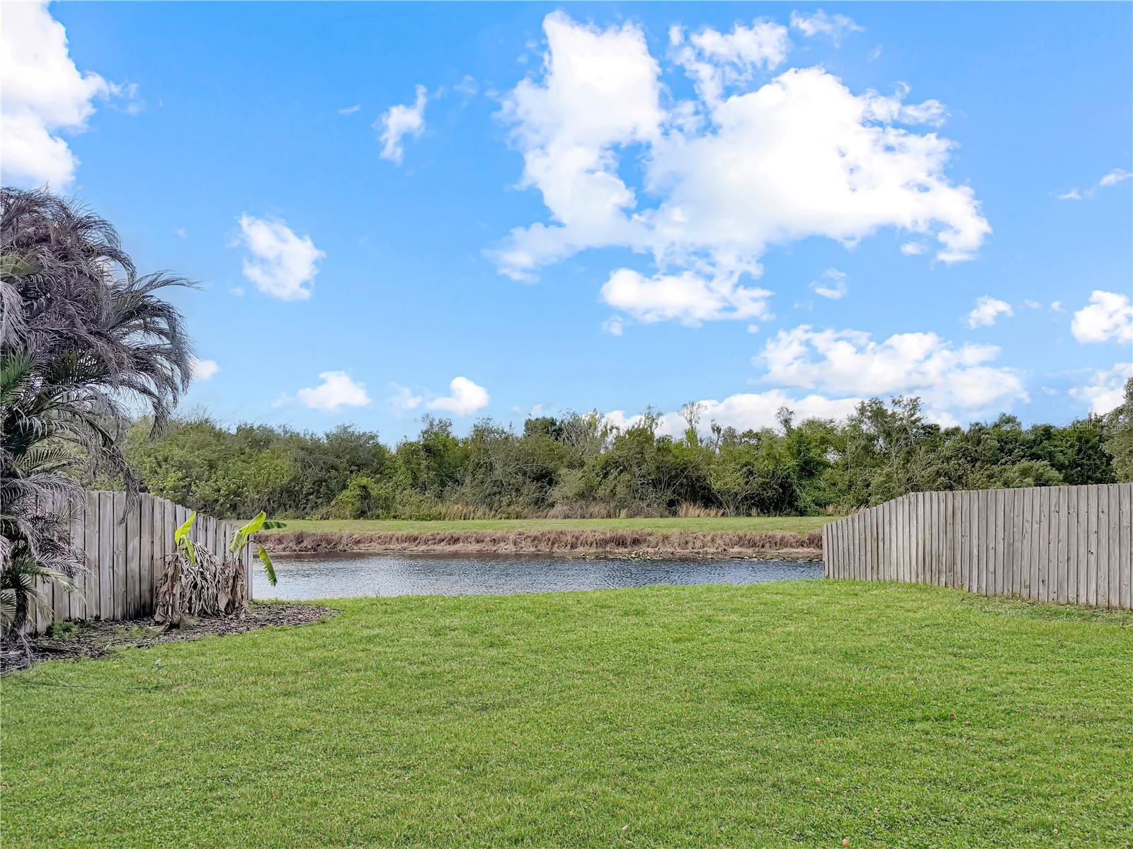 Image 31 of 34 For 6817 Cromwell Garden Dr