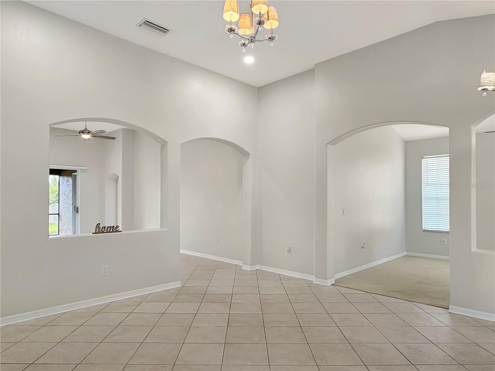 Image 9 of 34 For 6817 Cromwell Garden Dr