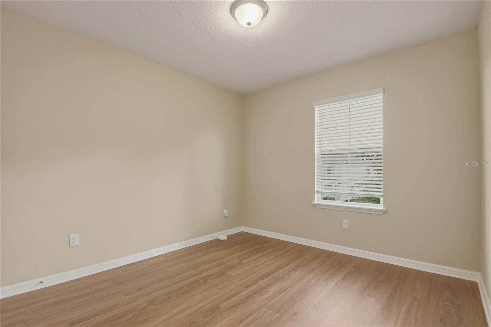 Image 26 of 32 For 8415 Praise Drive