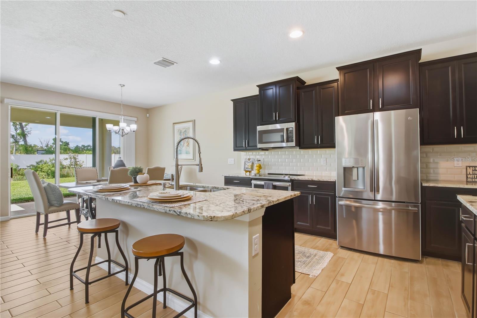 Image 3 of 32 For 8415 Praise Drive