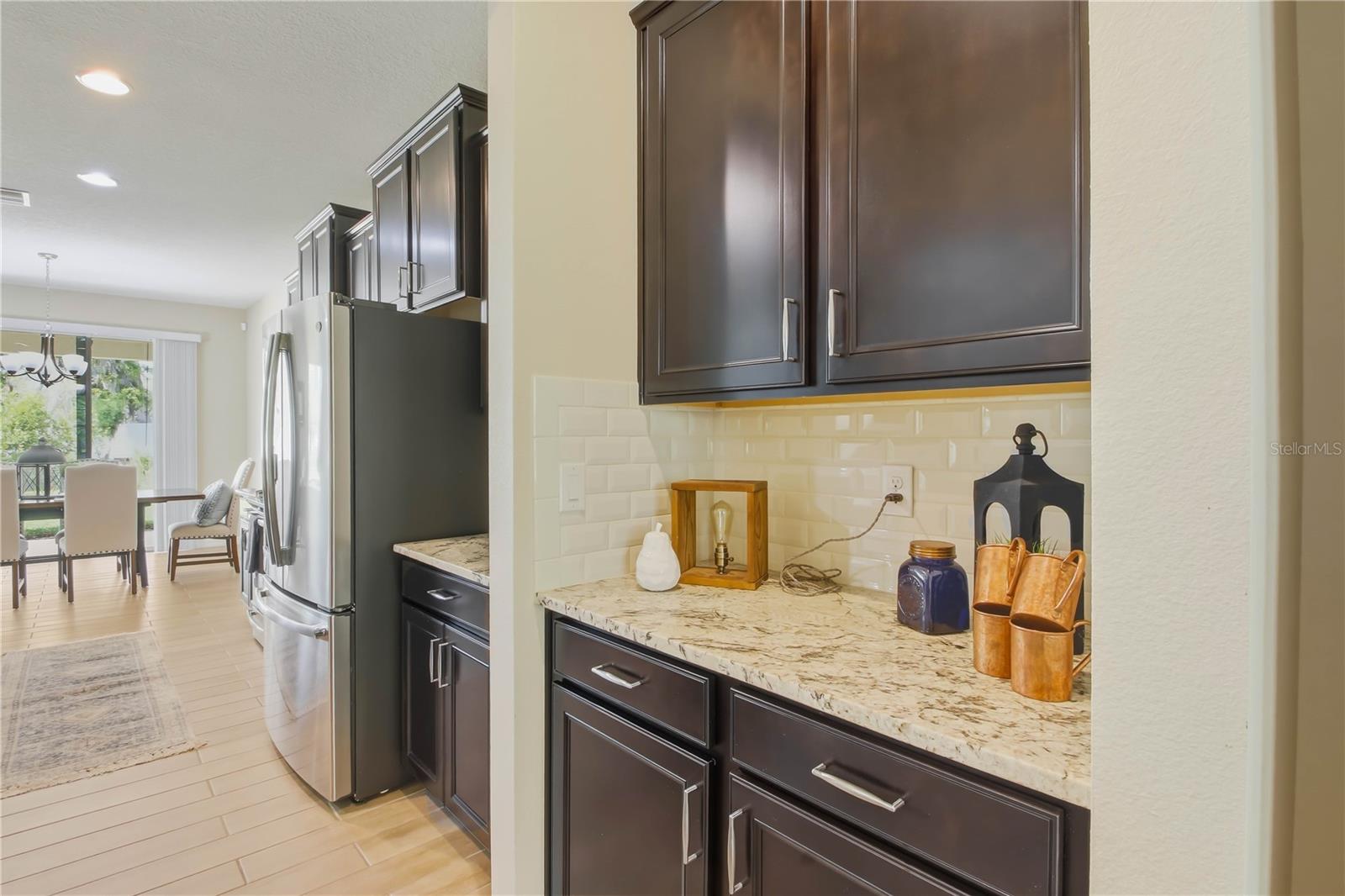 Image 4 of 32 For 8415 Praise Drive