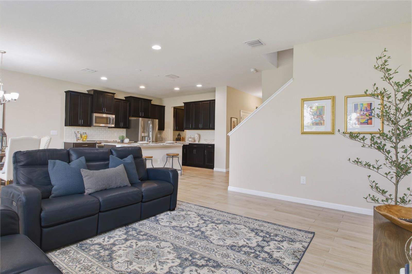 Image 8 of 32 For 8415 Praise Drive