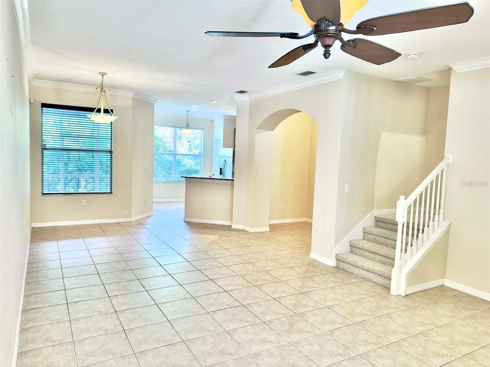 Image 10 of 34 For 2122 Park Crescent Drive