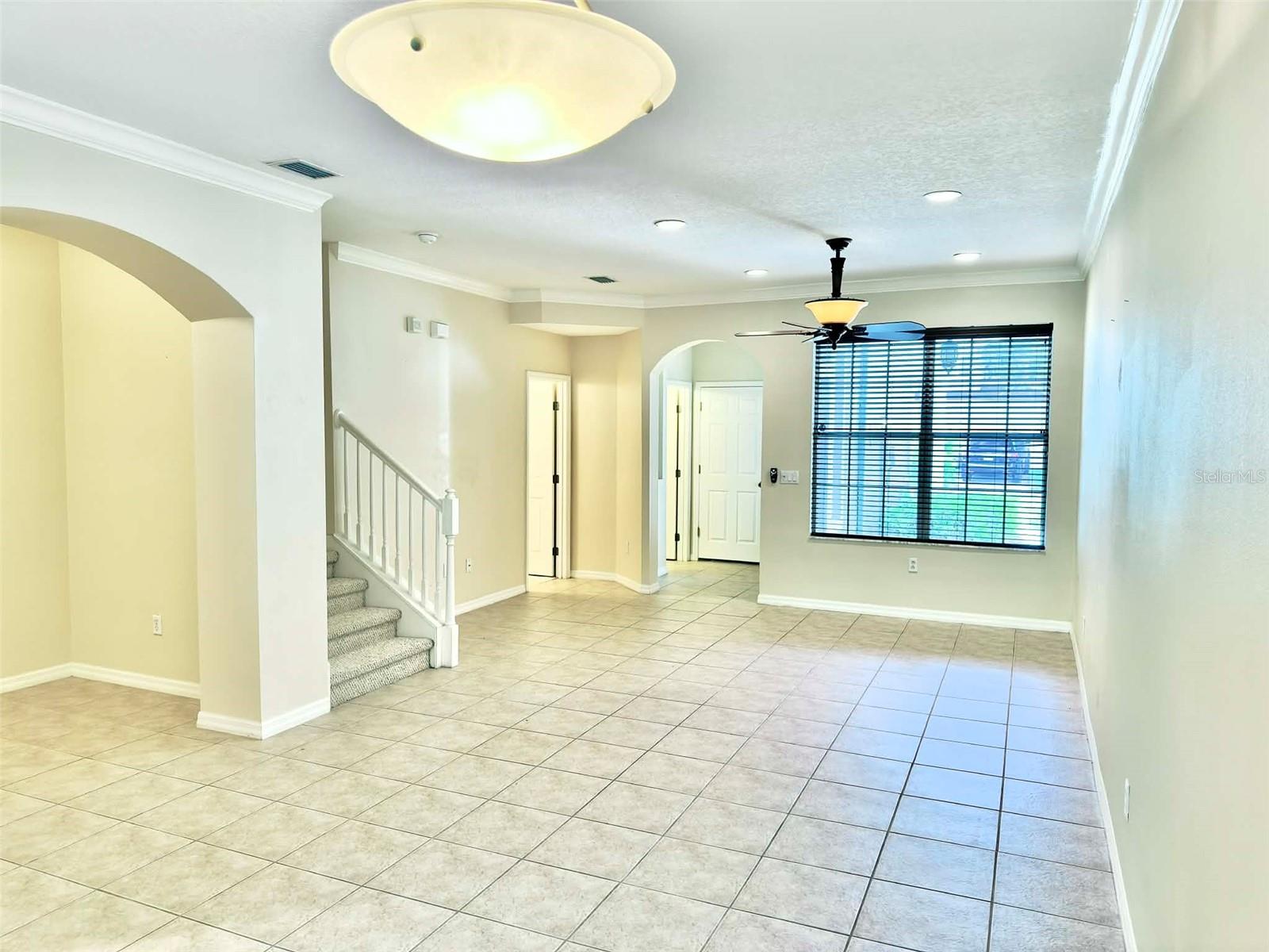 Image 12 of 34 For 2122 Park Crescent Drive