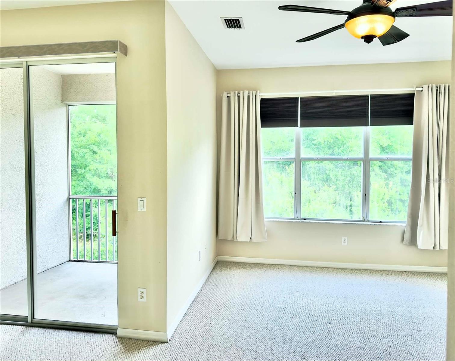 Image 23 of 34 For 2122 Park Crescent Drive