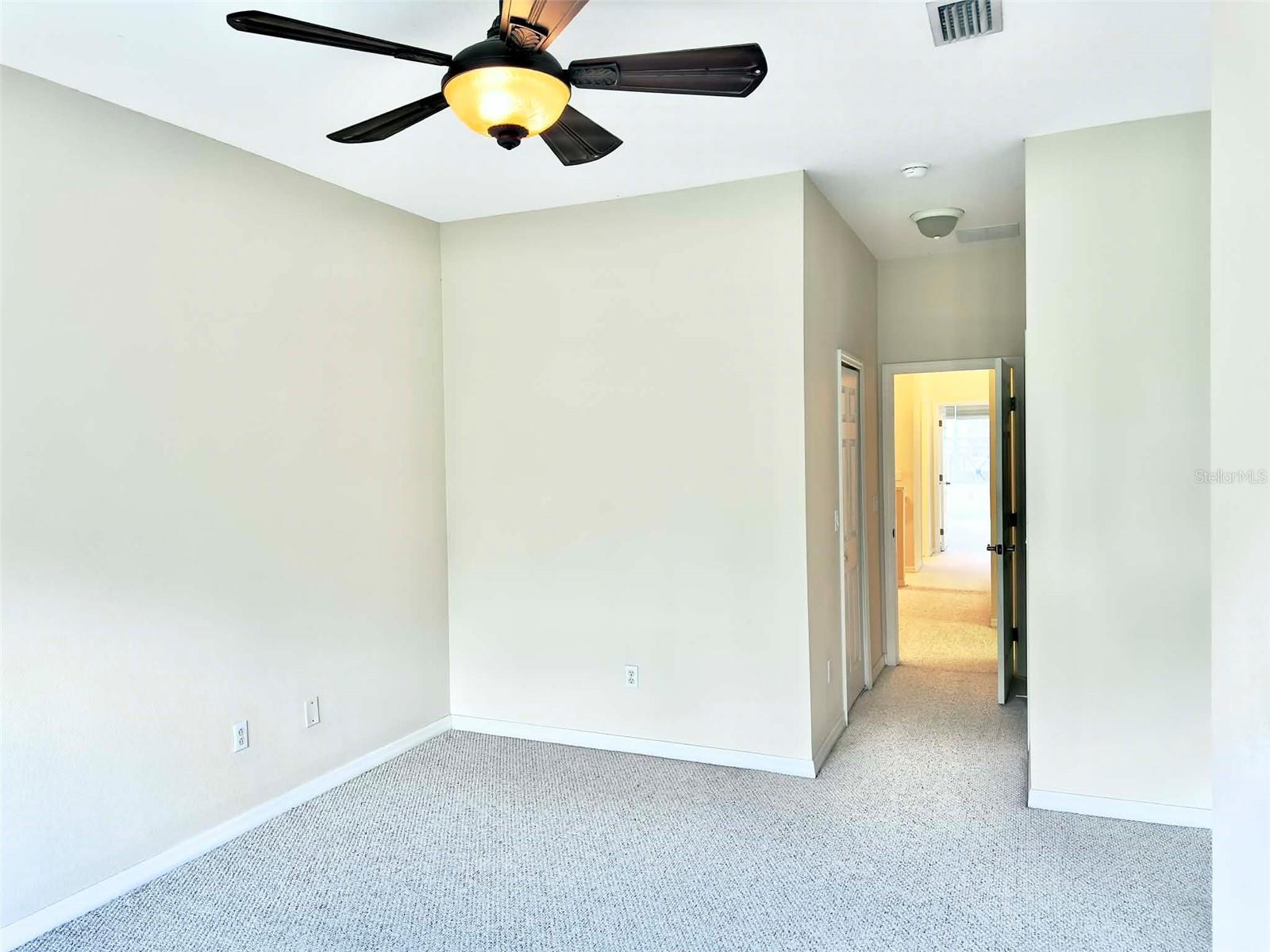 Image 25 of 34 For 2122 Park Crescent Drive