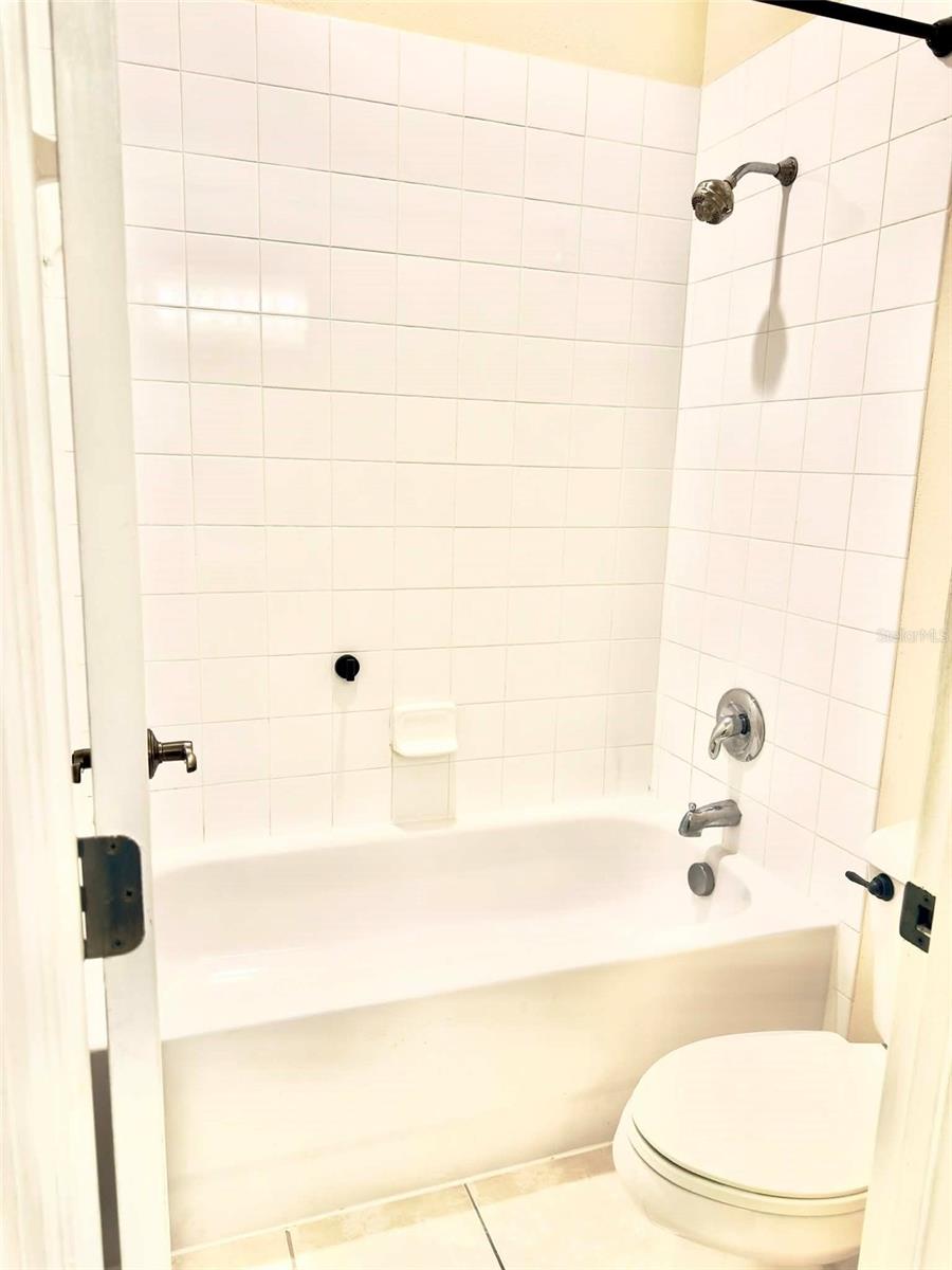 Image 31 of 34 For 2122 Park Crescent Drive