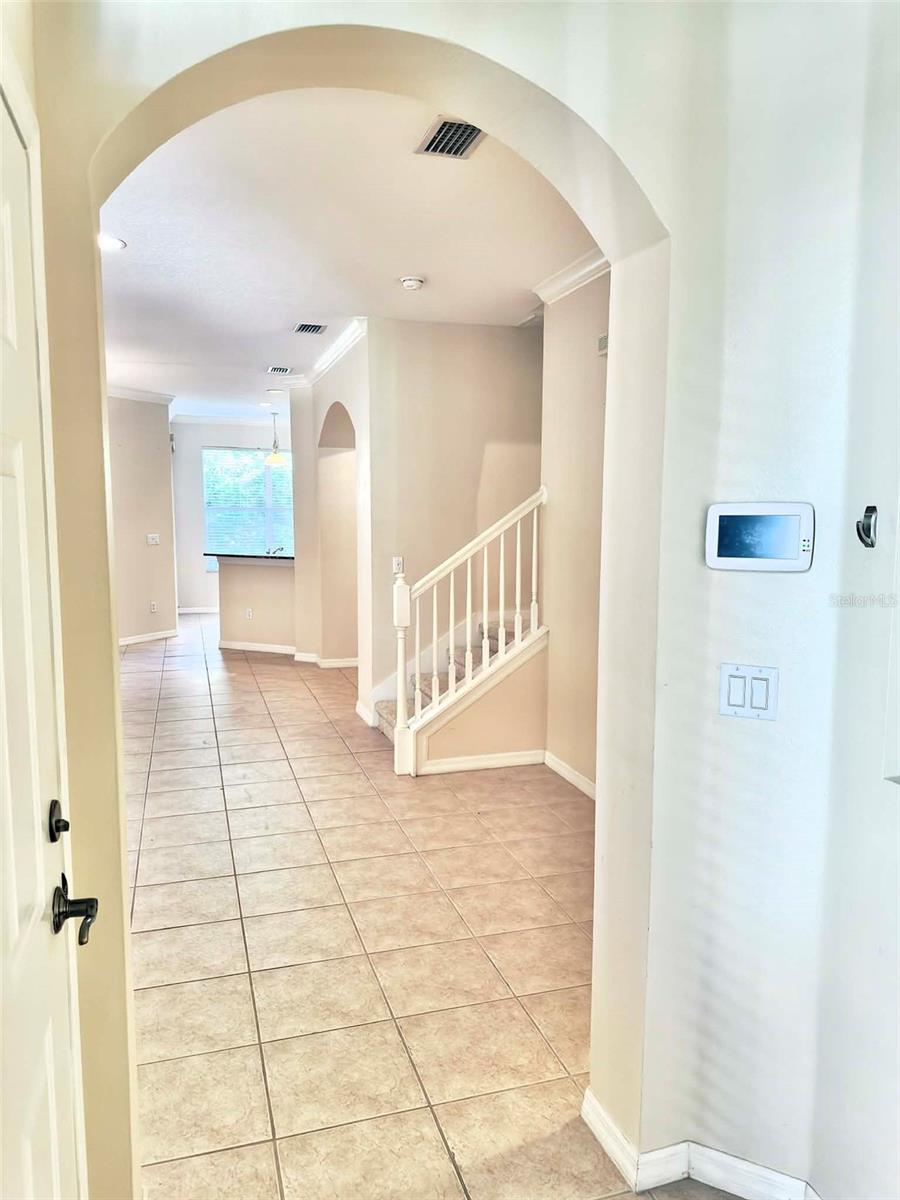 Image 9 of 34 For 2122 Park Crescent Drive