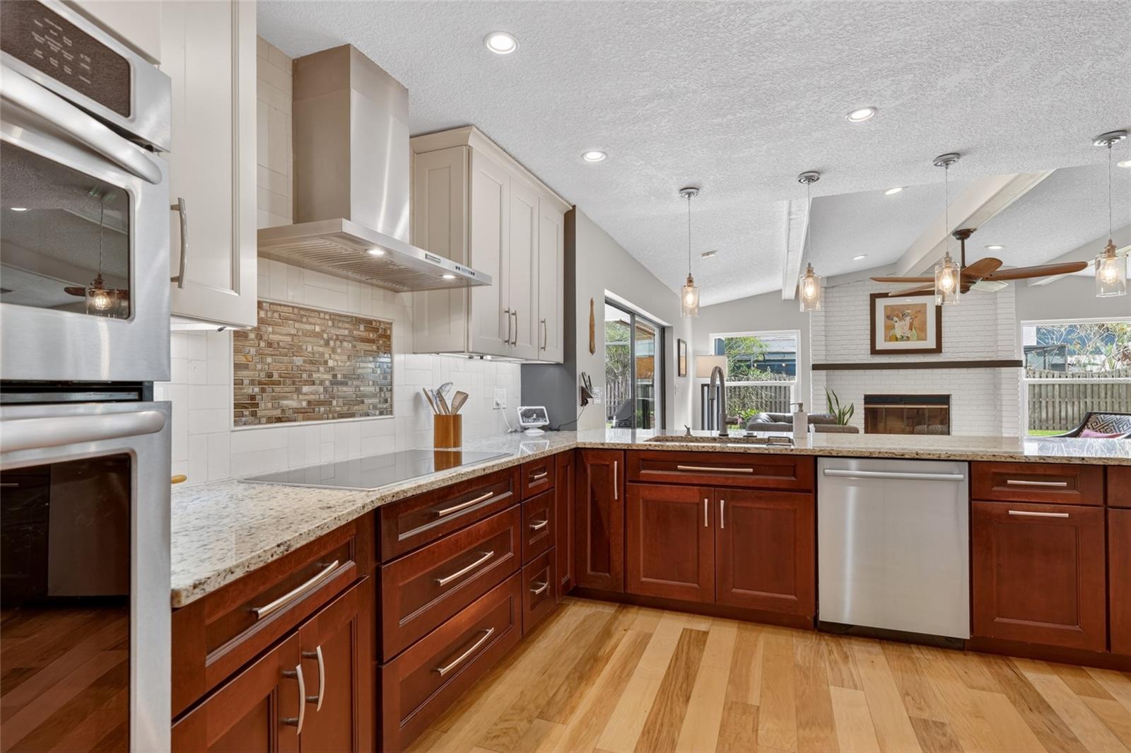 Image 50 of 63 For 14013 Shady Shores Drive