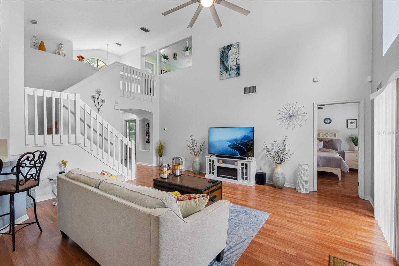 Listing photo id 9 for 17648 Nathans Drive