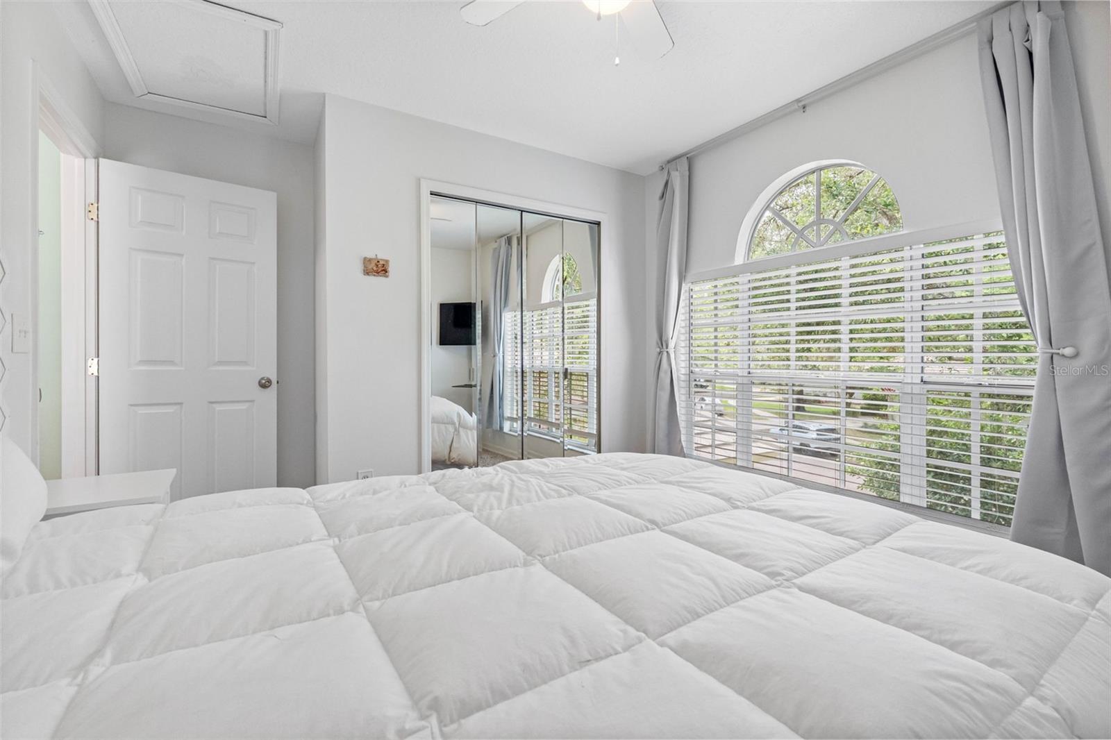 Listing photo id 24 for 17648 Nathans Drive