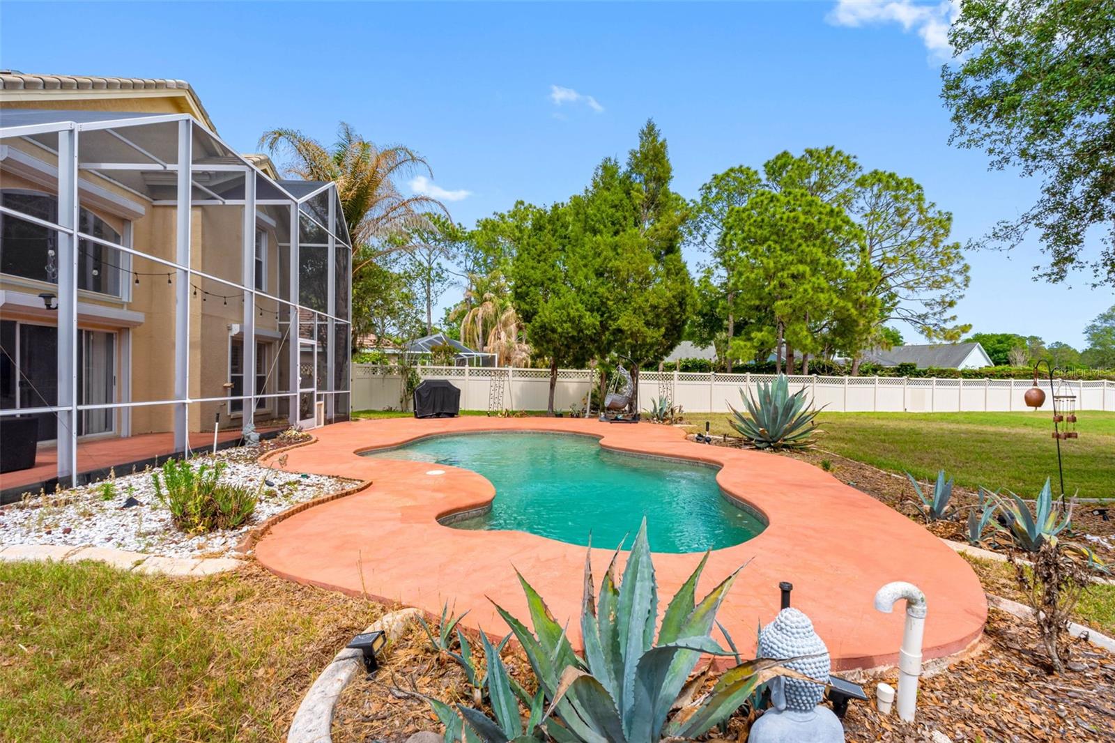 Listing photo id 47 for 17648 Nathans Drive