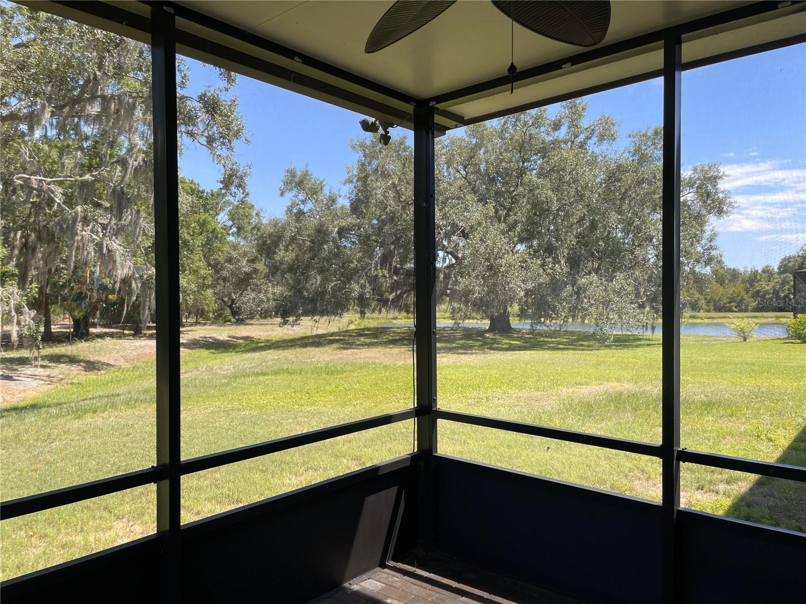 Image 21 of 25 For 11019 55th Court E