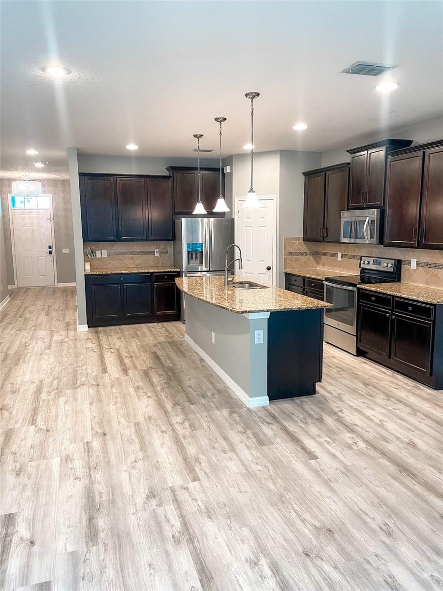 Image 4 of 25 For 11019 55th Court E