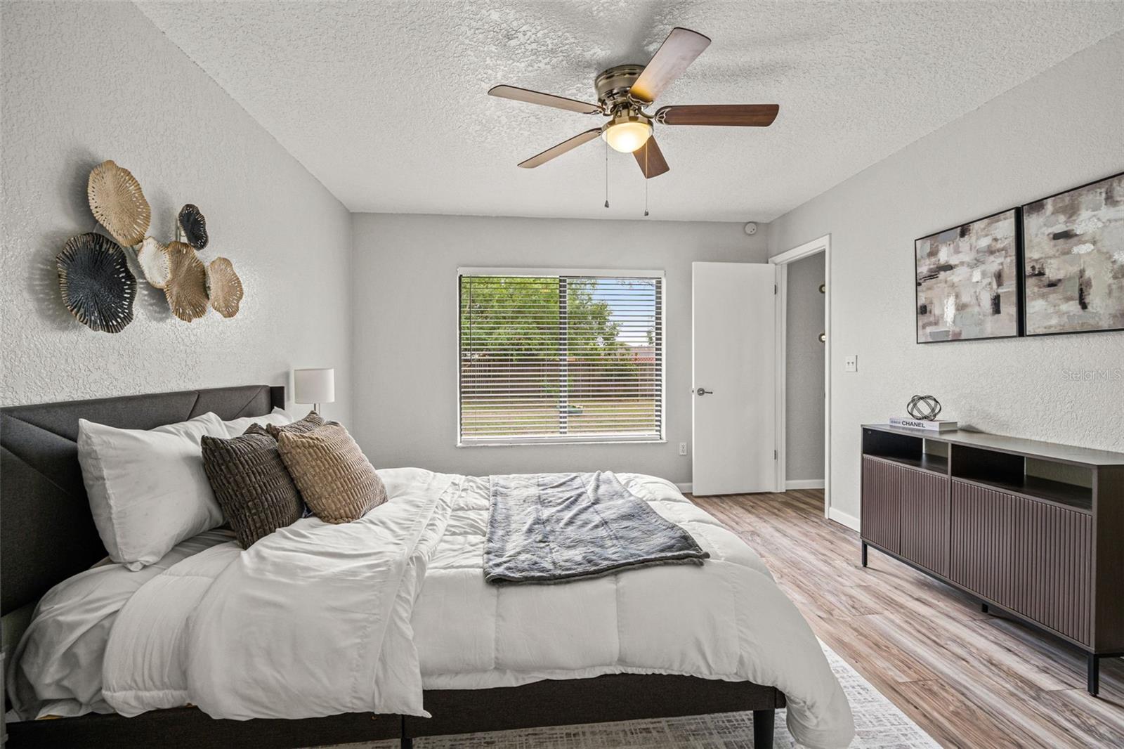 Image 14 of 34 For 10444 Keystone Street