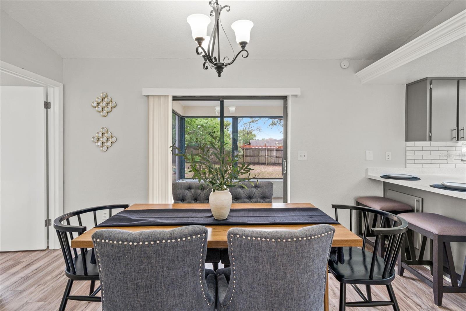 Image 8 of 34 For 10444 Keystone Street