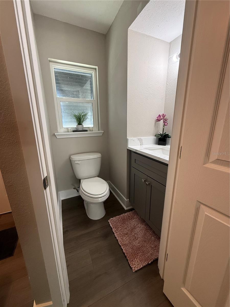 Image 12 of 33 For 6919 Place De La Paix 6919