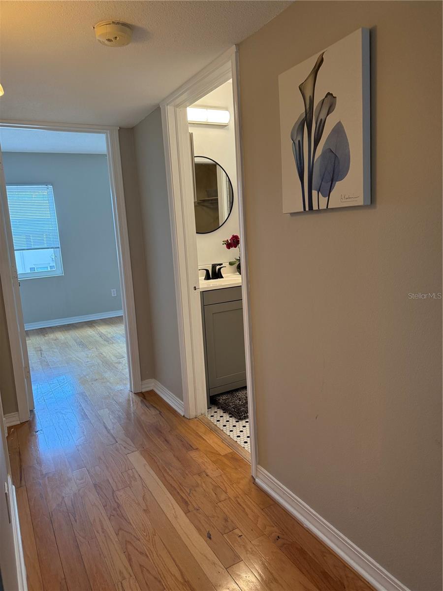 Image 18 of 33 For 6919 Place De La Paix 6919