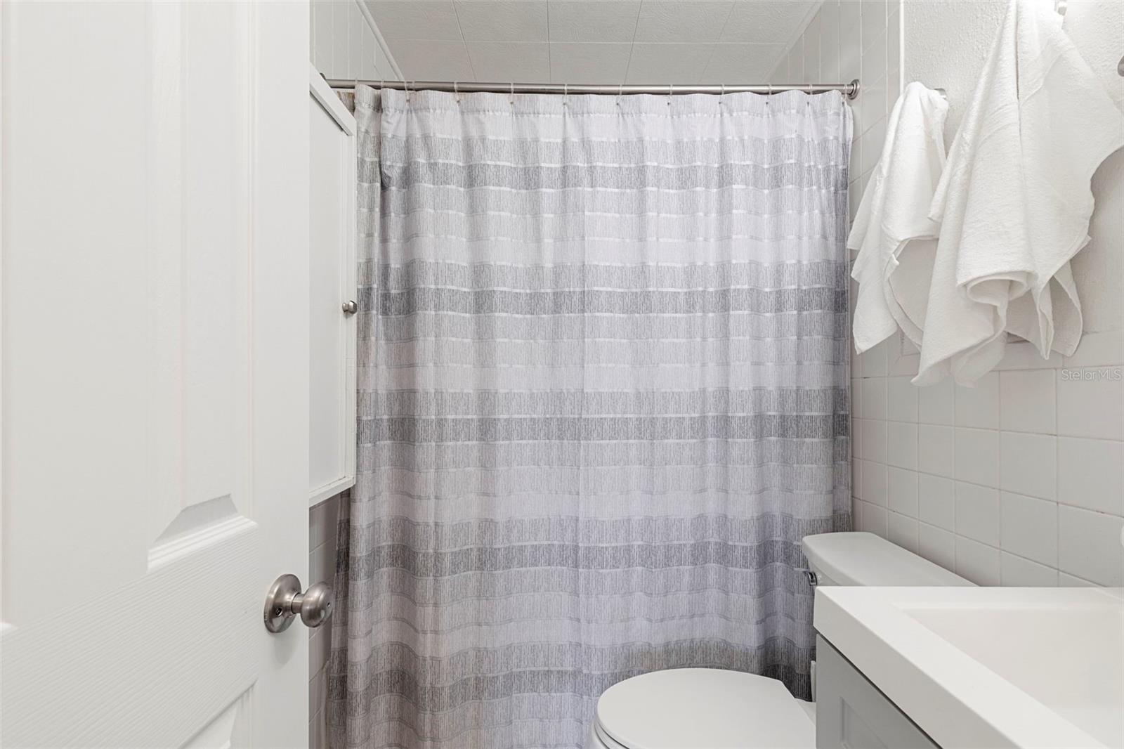 Image 21 of 52 For 7001 13th Street N