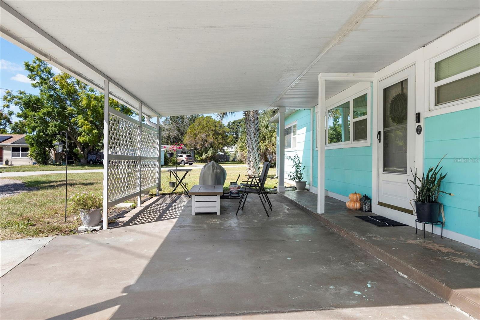 Image 3 of 52 For 7001 13th Street N