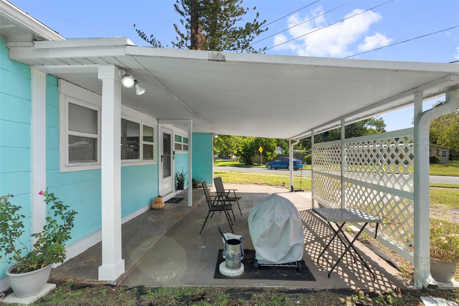 Image 4 of 52 For 7001 13th Street N