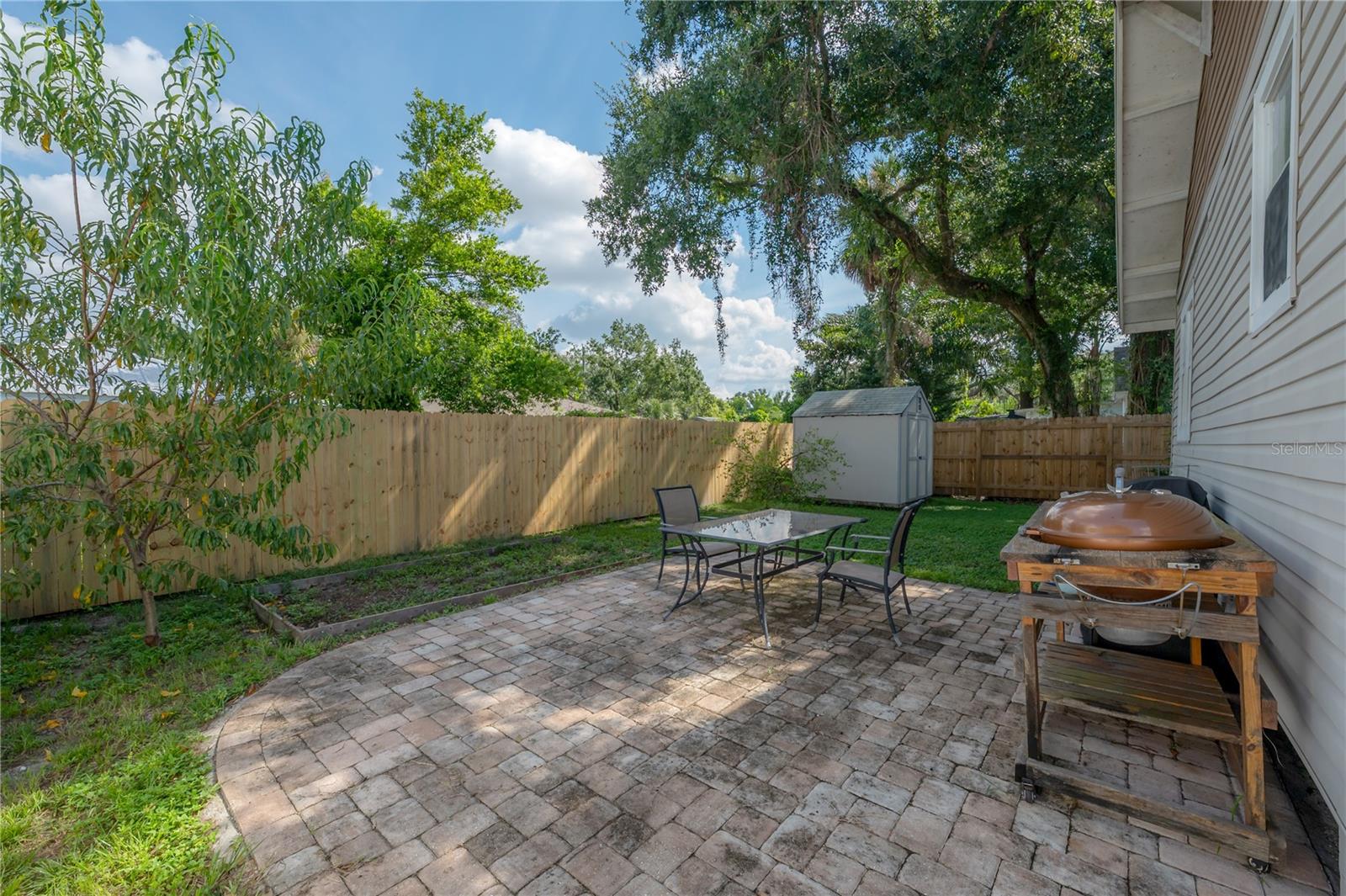 Image 15 of 18 For 207 Hiawatha Street