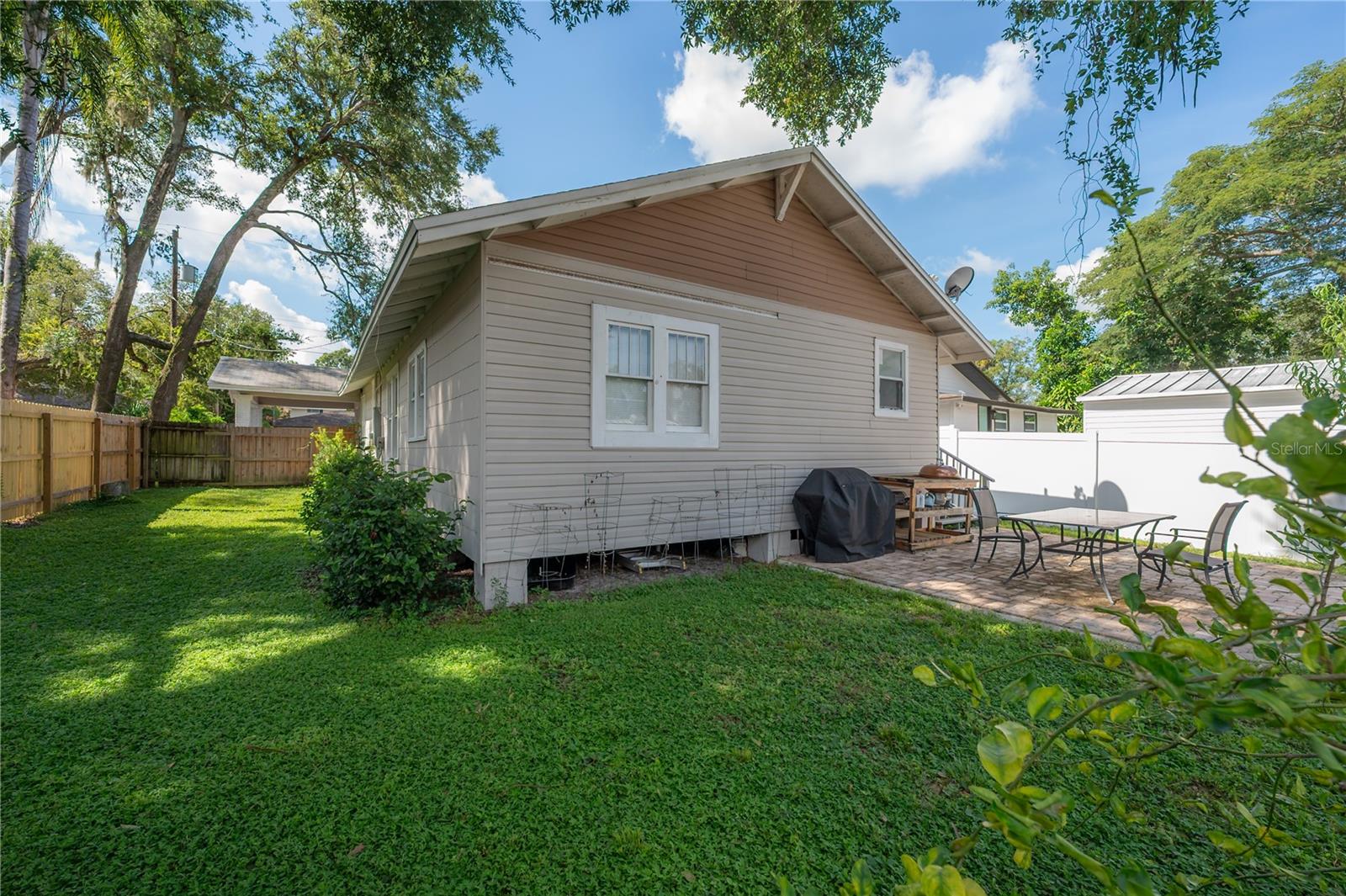 Image 18 of 18 For 207 Hiawatha Street