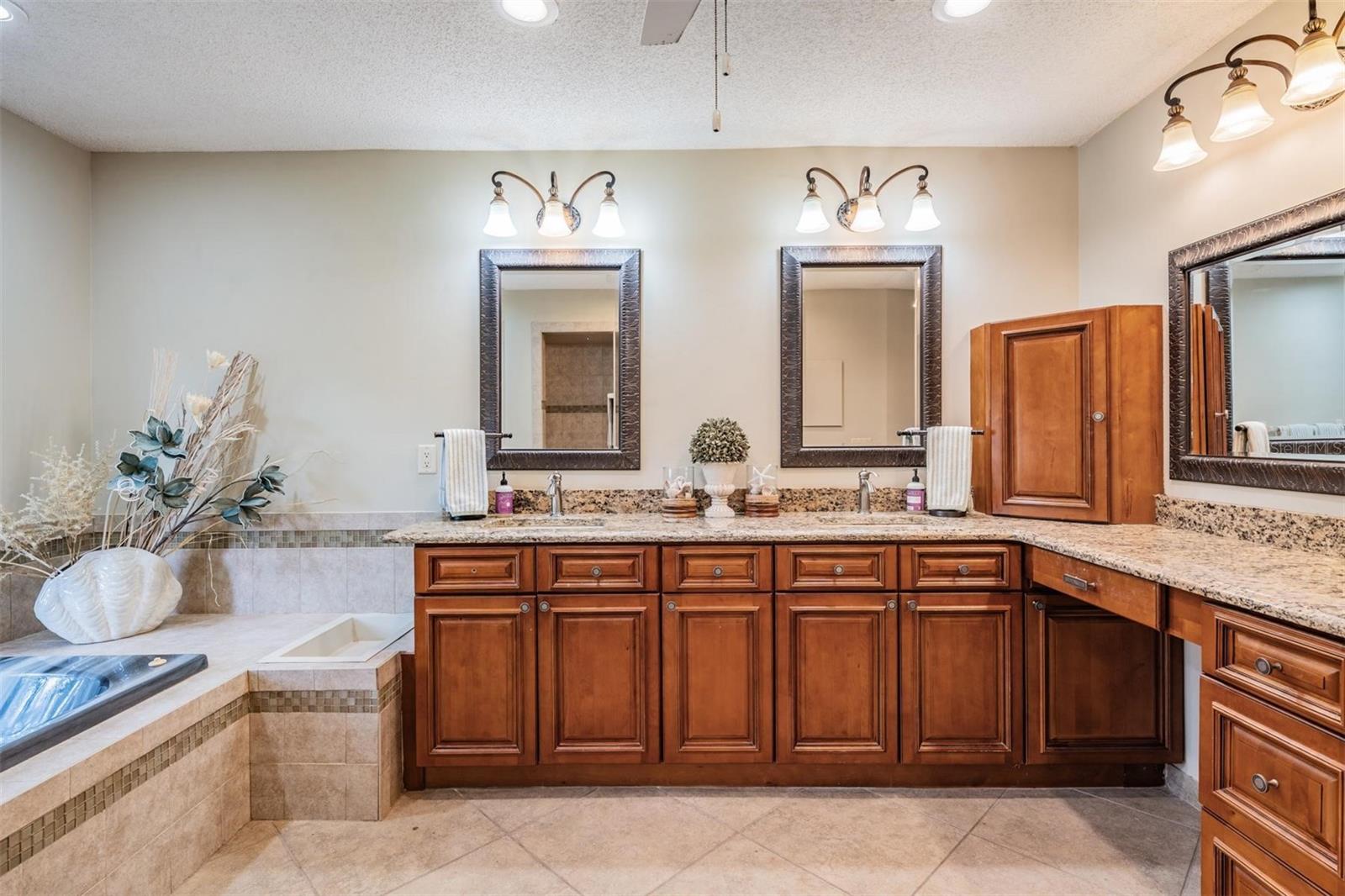 Image 23 of 50 For 3428 Valley Ranch Drive