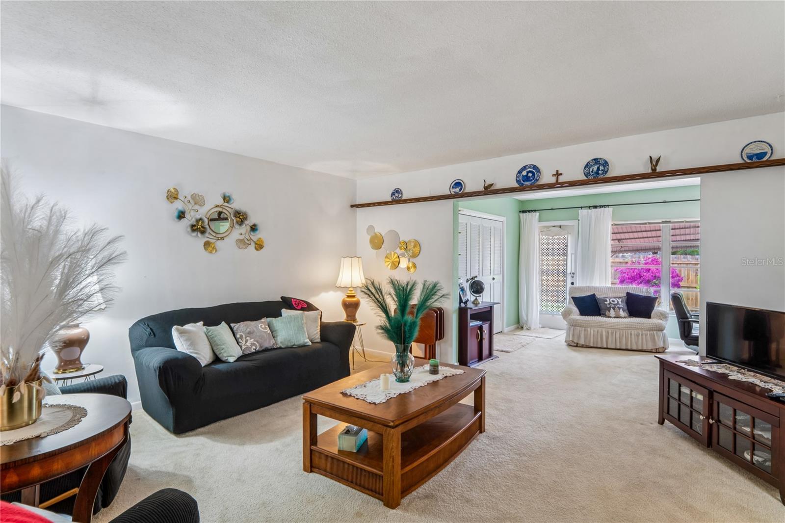 Image 10 of 29 For 1611 Lake Avenue 1