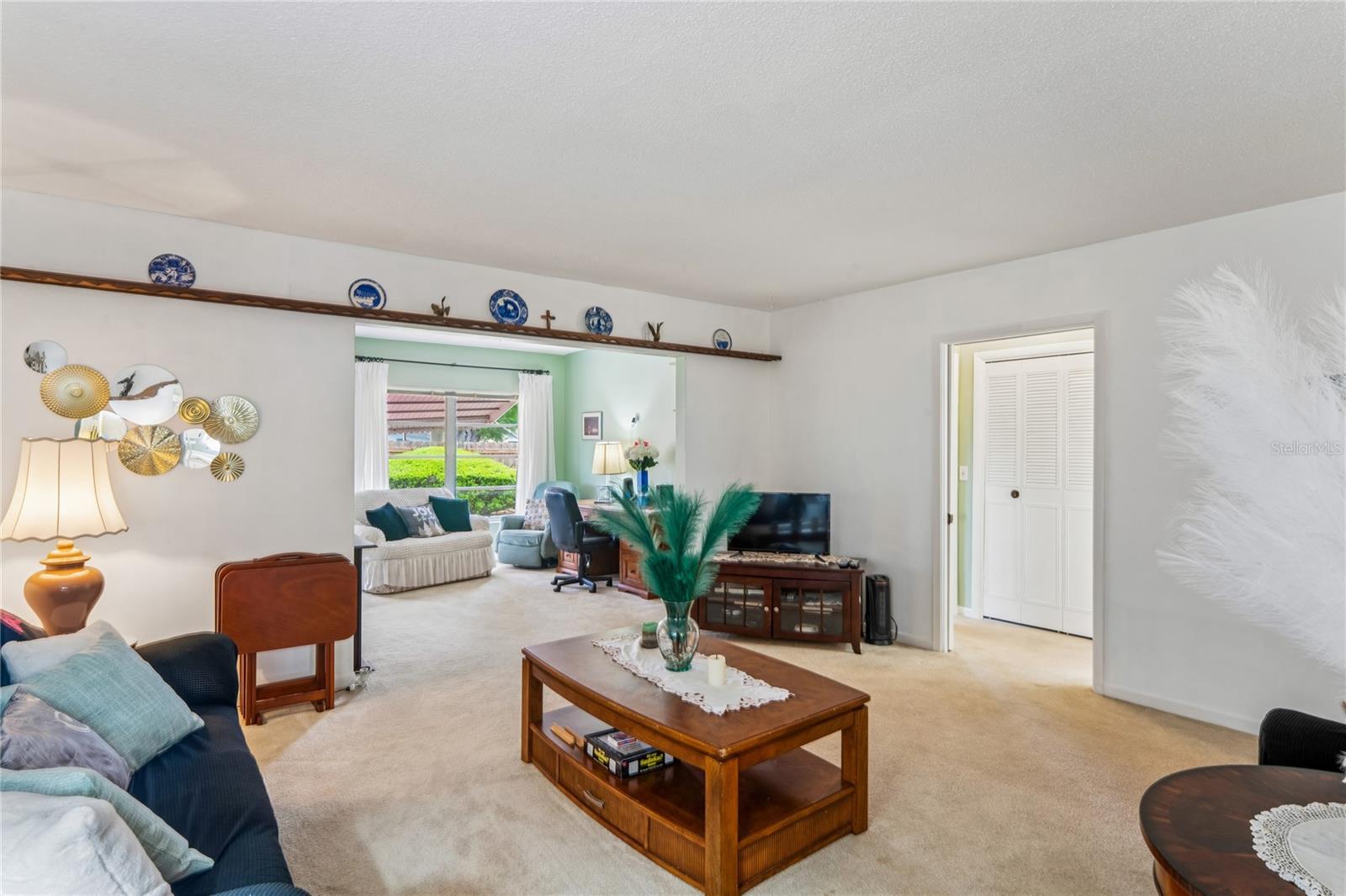 Image 11 of 29 For 1611 Lake Avenue 1