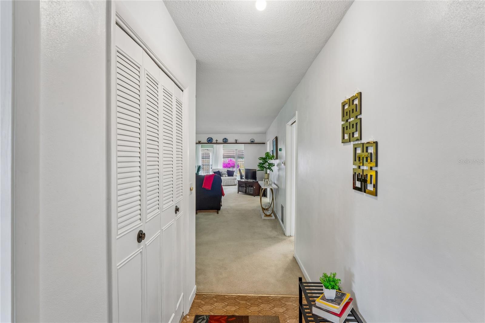 Image 4 of 29 For 1611 Lake Avenue 1