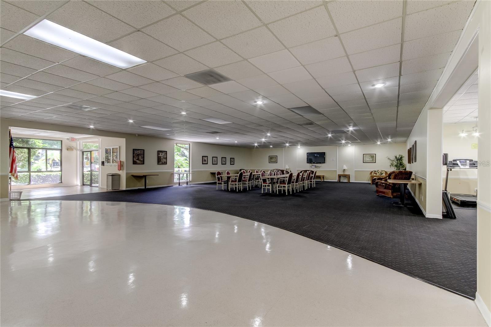 Image 13 of 31 For 3295 Fox Chase  105