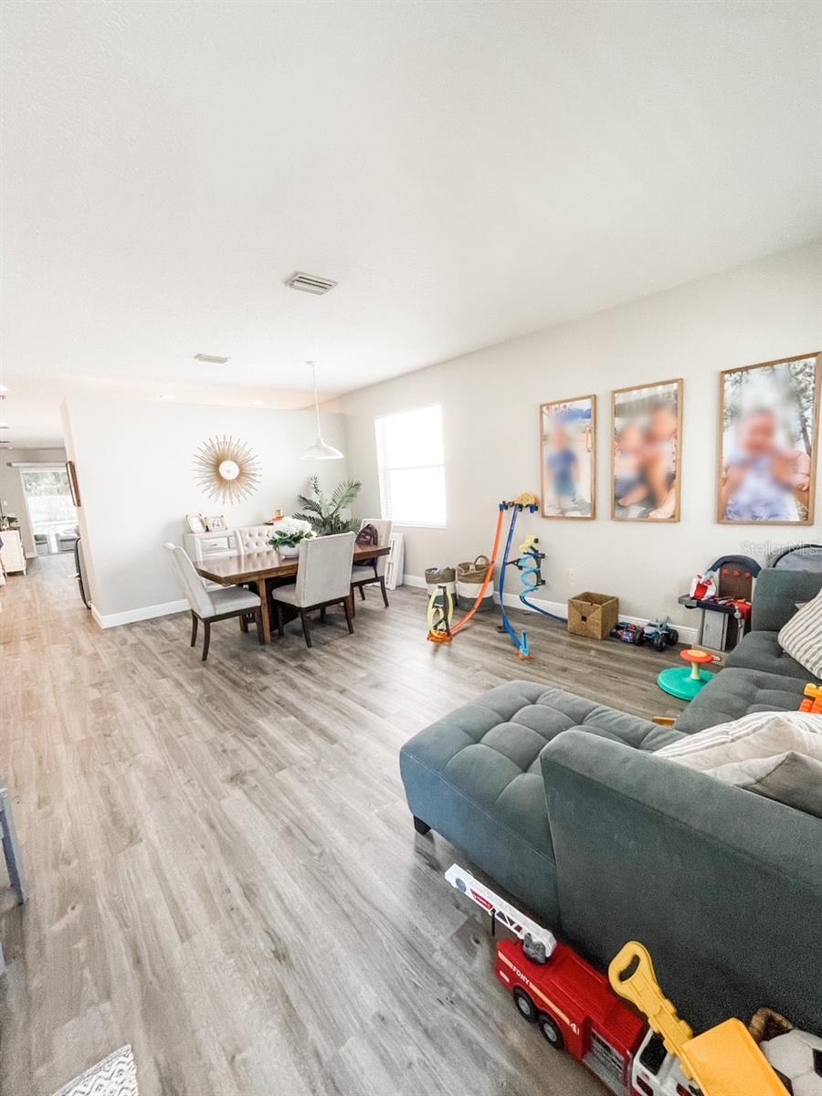 Image 5 of 14 For 5734 French Creek Court