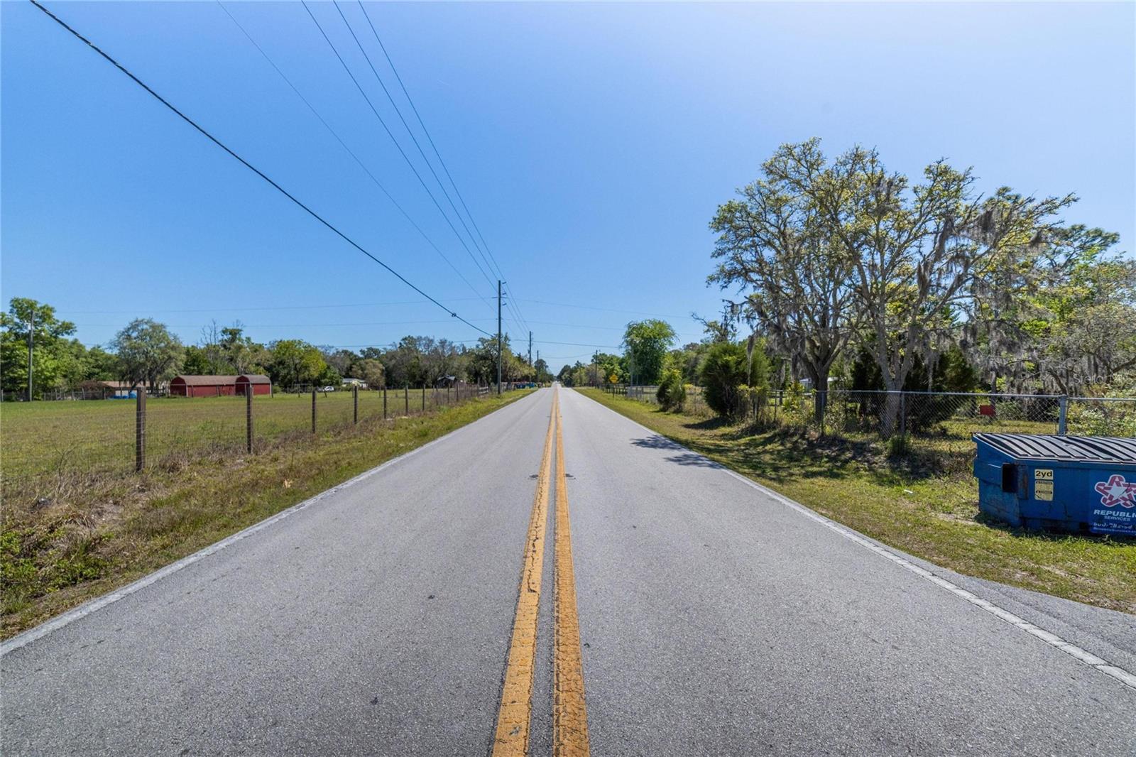 Listing photo id 8 for 07-24-18-0010-00000-0781