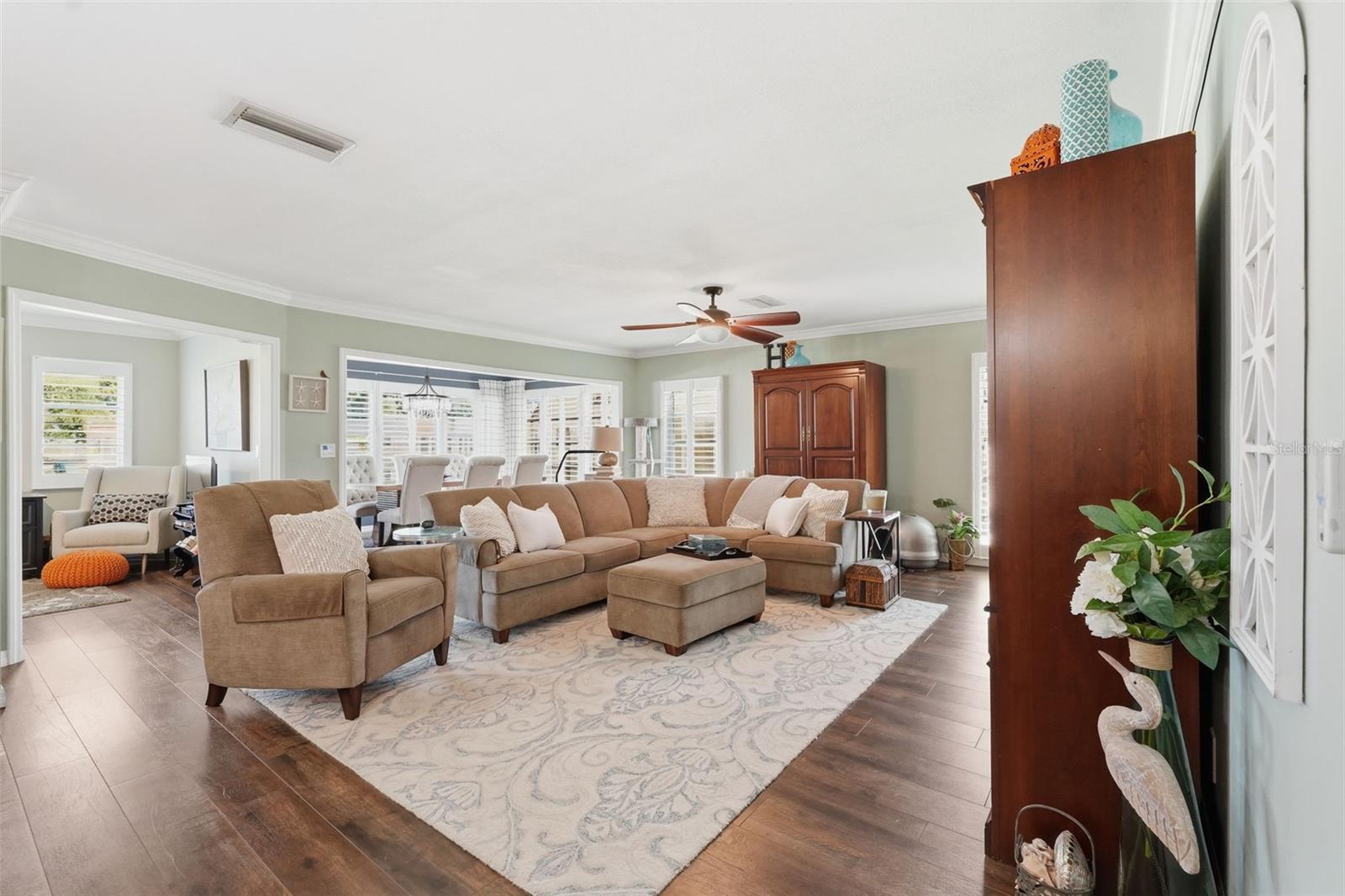 Image 19 of 54 For 212 Cedarwood Circle 212