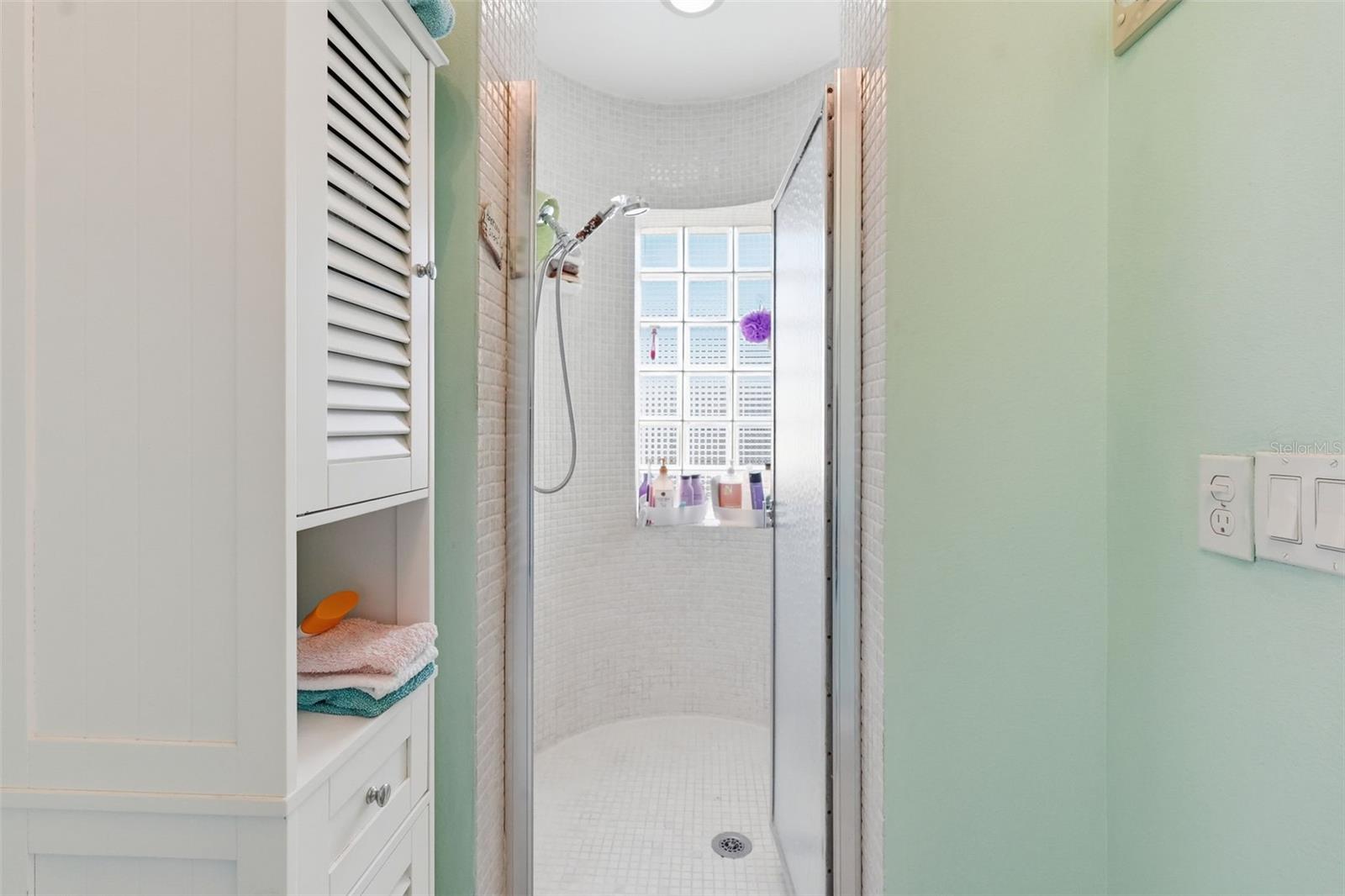 Image 30 of 54 For 212 Cedarwood Circle 212