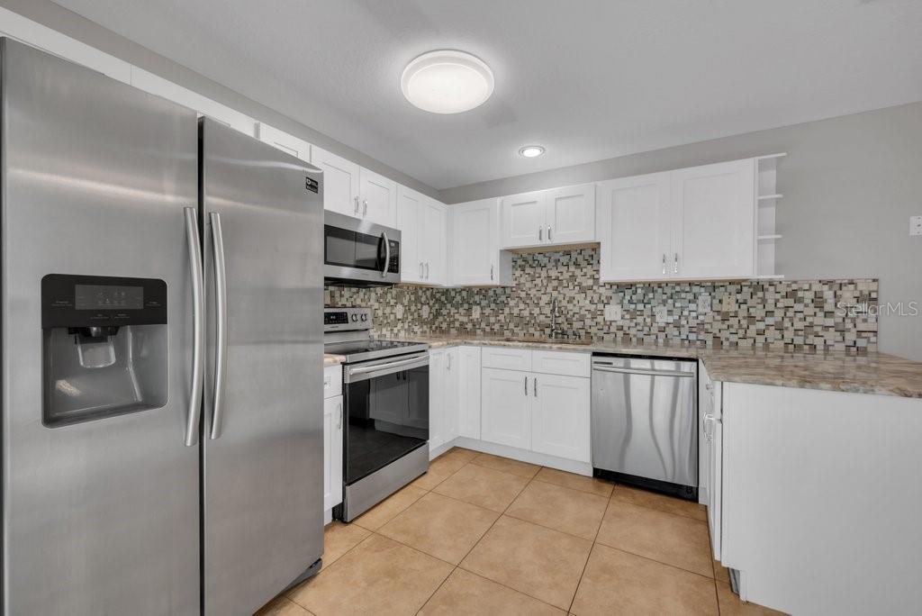 Image 12 of 26 For 4729 White Bay Circle