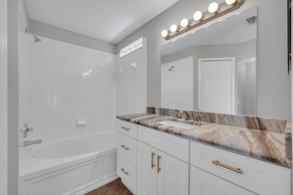 Image 16 of 26 For 4729 White Bay Circle