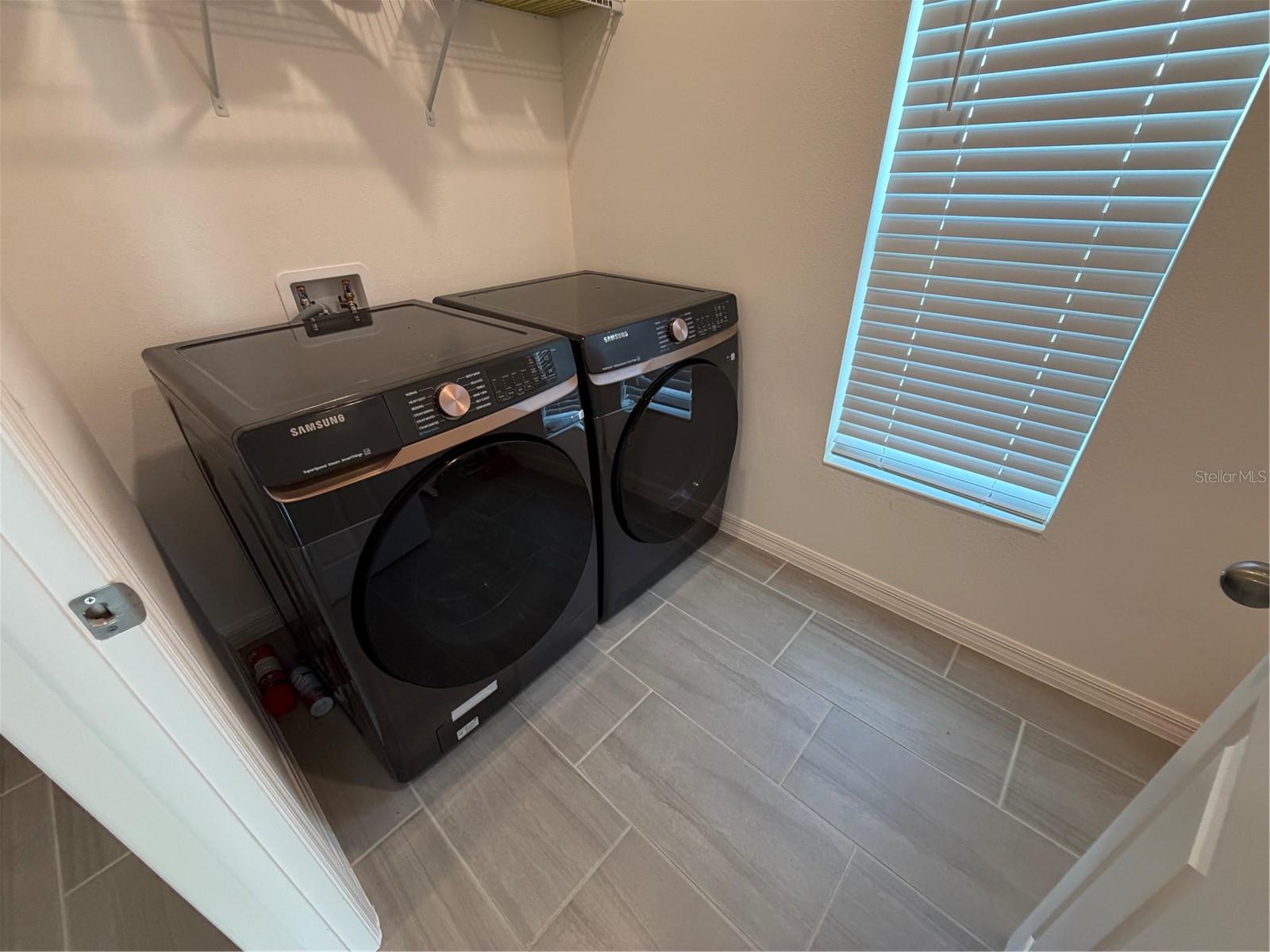 Image 16 of 35 For 406 North Boulevard E