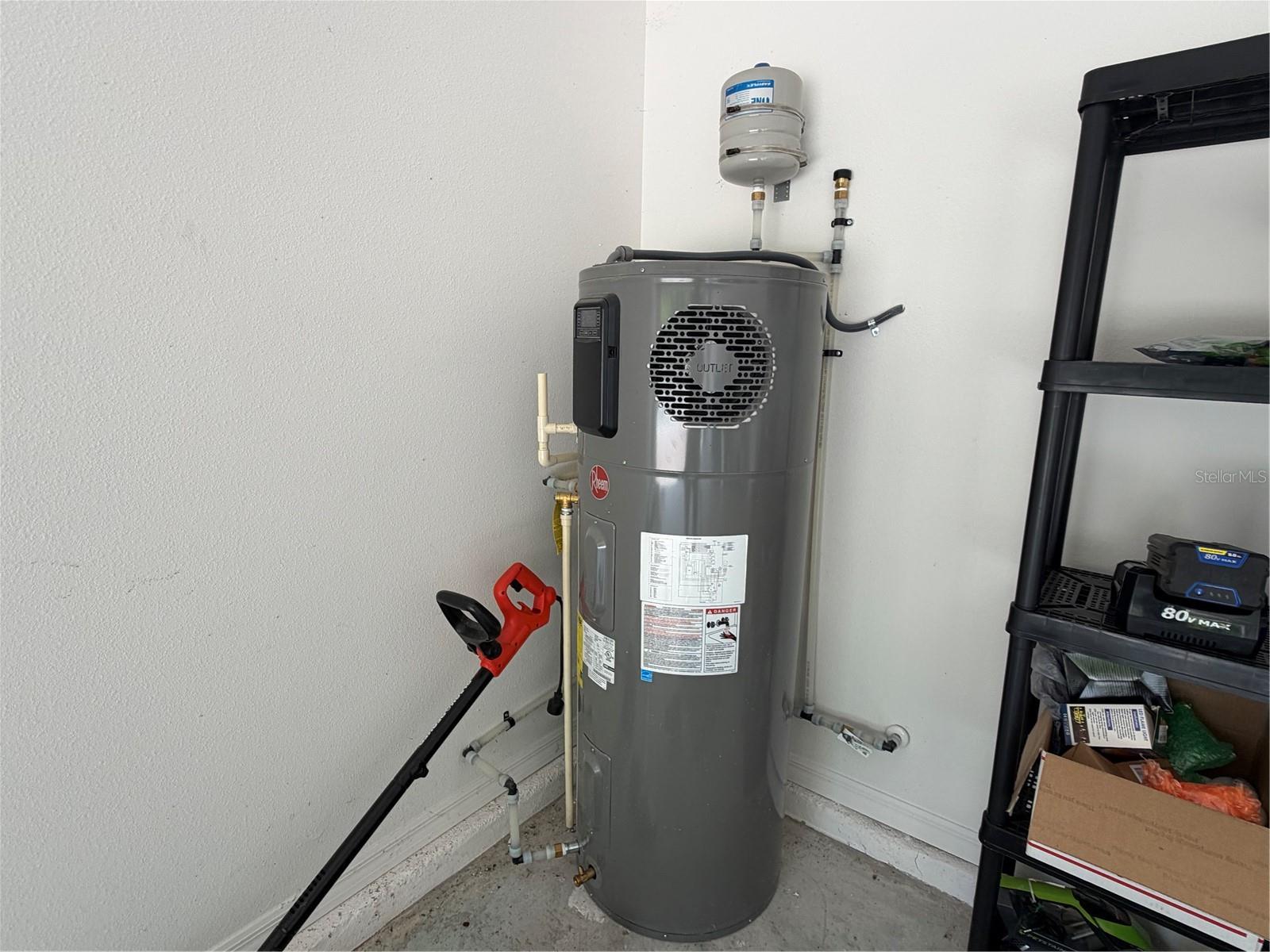 Image 9 of 35 For 406 North Boulevard E