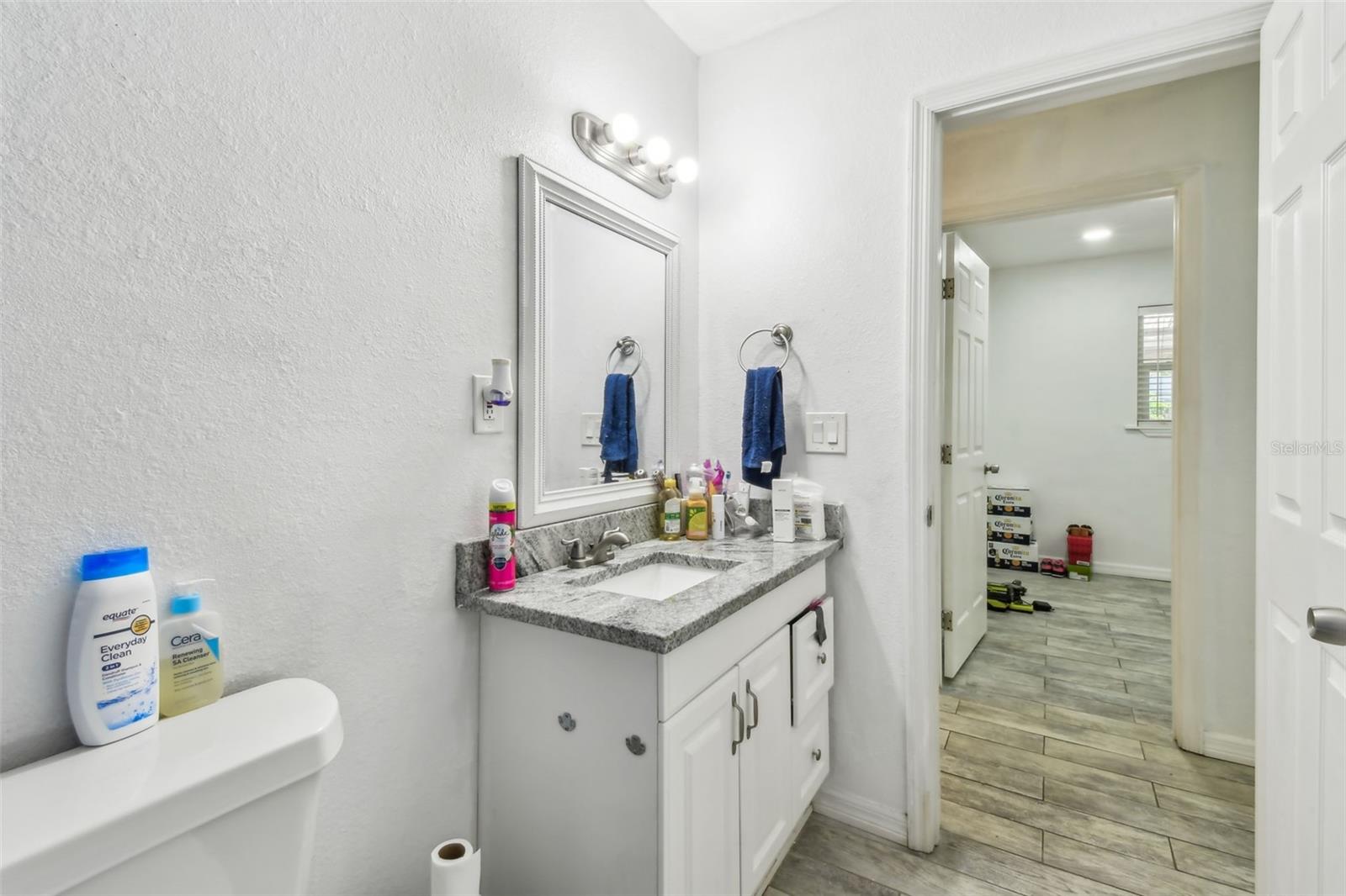 Image 18 of 69 For 4005 Tyson Avenue