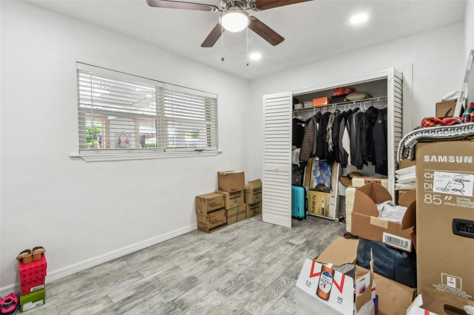 Image 19 of 69 For 4005 Tyson Avenue