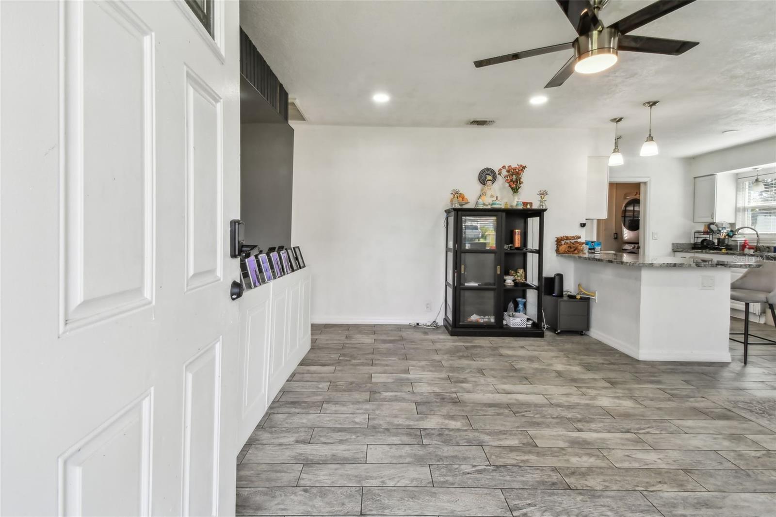 Image 8 of 69 For 4005 Tyson Avenue