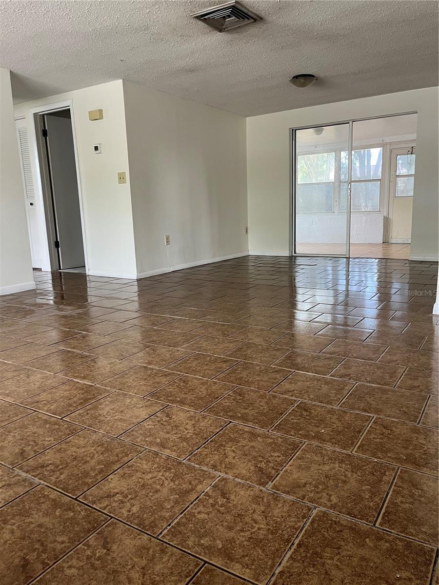 Image 4 of 13 For 7034 Coral Reef Drive