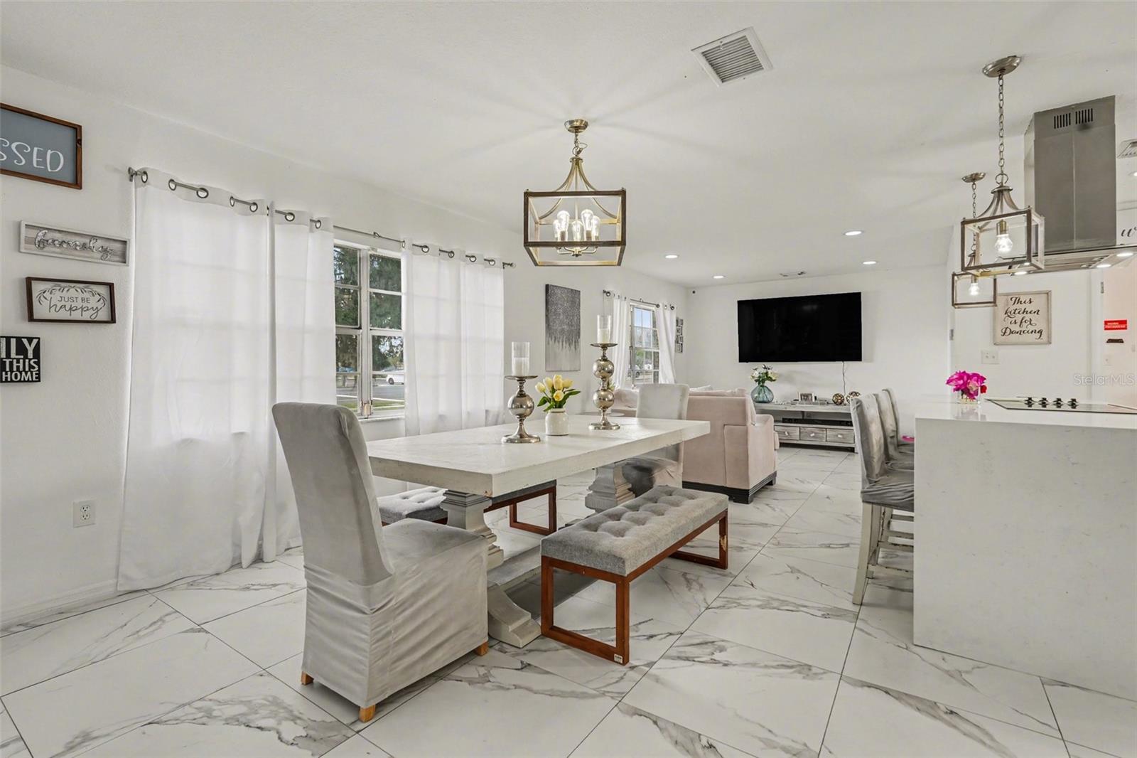 Image 13 of 37 For 3101 Kings Avenue