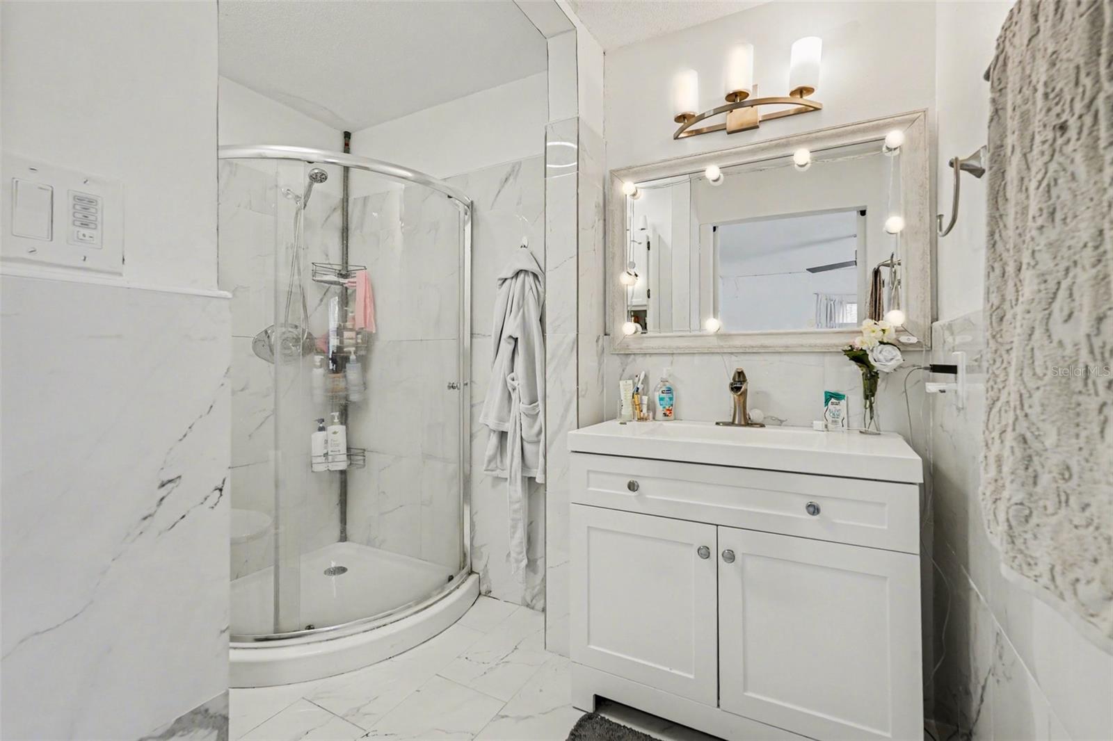 Image 25 of 37 For 3101 Kings Avenue